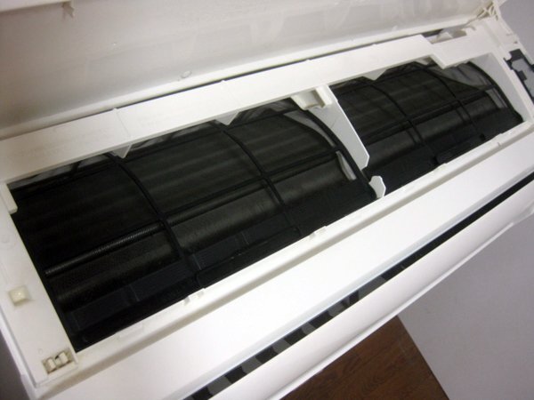 三菱電機 霧ヶ峰のエアコンを大阪市浪速区で買取