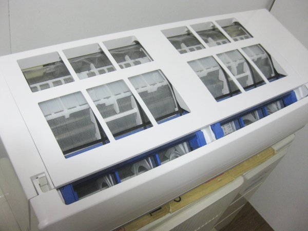 富士通 AS-220CE8 のエアコンを大阪市中央区で買取ました。画像5