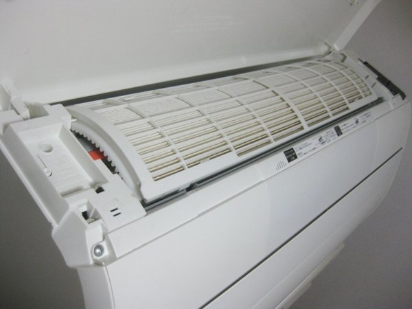 パナソニックのエアコンを茨木市で買取ました。画像4
