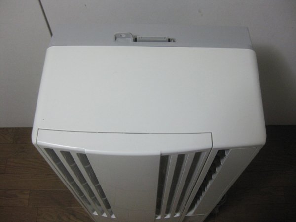 コロナの窓用エアコンを大阪市西区で買取ました。画像4