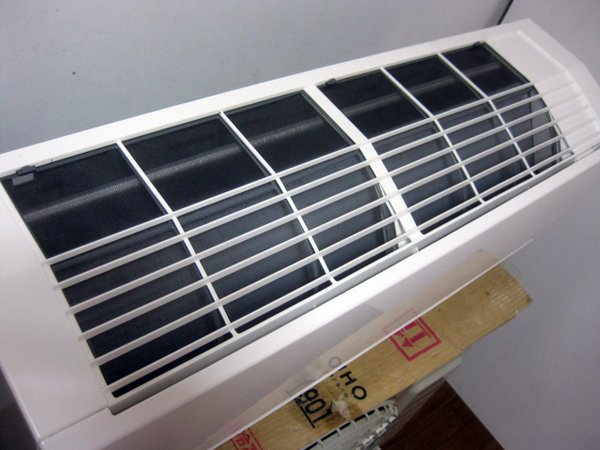 日立 白くまくんのエアコンを神戸市兵庫区で買取ました。画像5