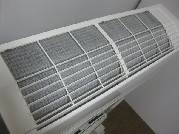 日立 白くまくんのエアコンを大阪市北区で買取ました。画像5
