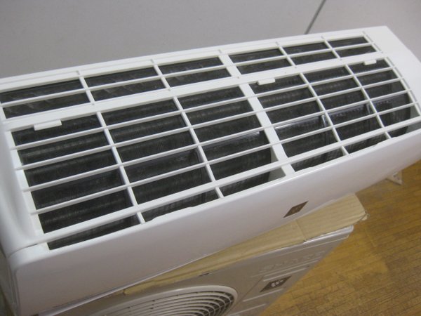シャープのエアコンを大阪市平野区で買取ました。画像5