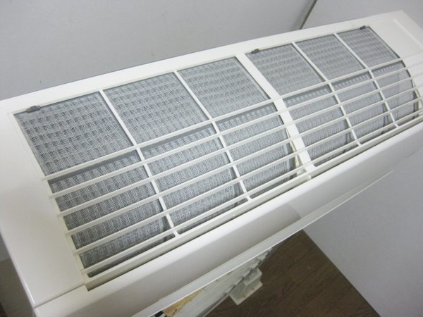 日立 白くまくんのエアコンを大阪市生野区で買取ました。画像5