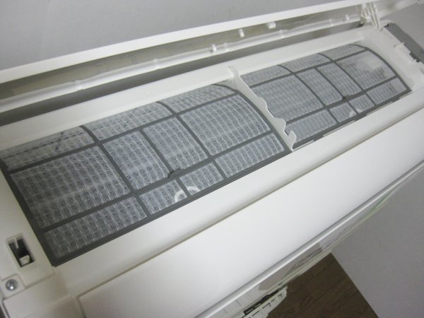日立 白くまくんのエアコンを大阪市淀川区で買取ました。画像4