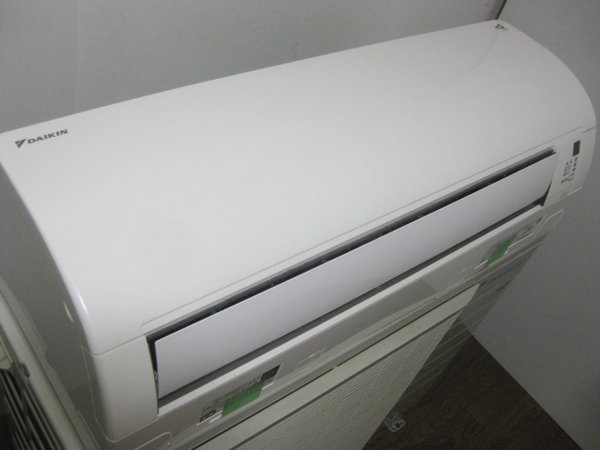 ダイキン のエアコンを神戸市兵庫区で買取ました。画像3
