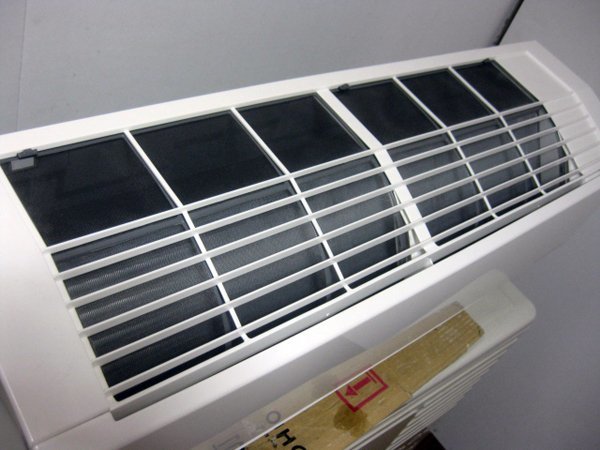日立 白くまくんのエアコンを大阪市西区で買取ました。画像5
